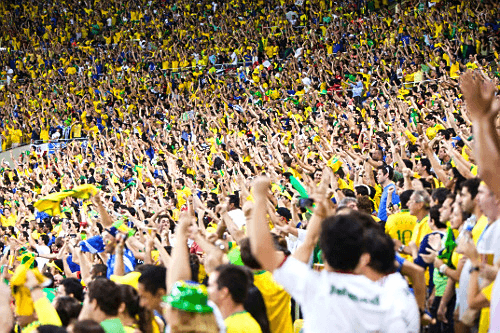 Torcida brasileira em estádio